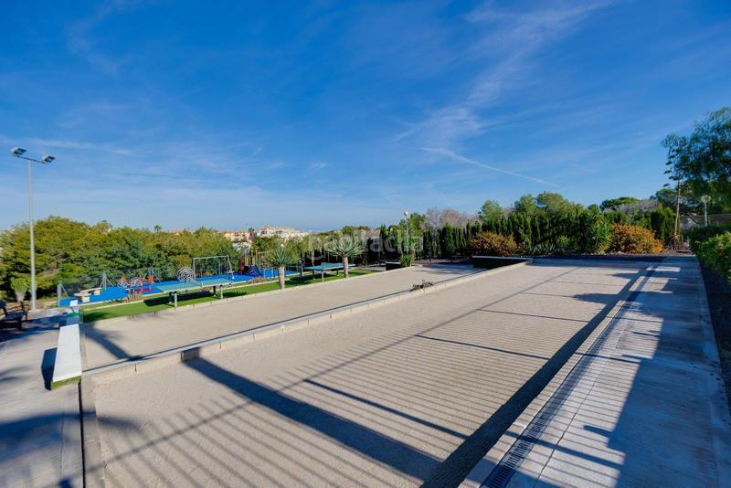 Foto 5b1cd947-cff1-4590-8faf-ea6fa0f83338. Casa en La Florida Orihuela