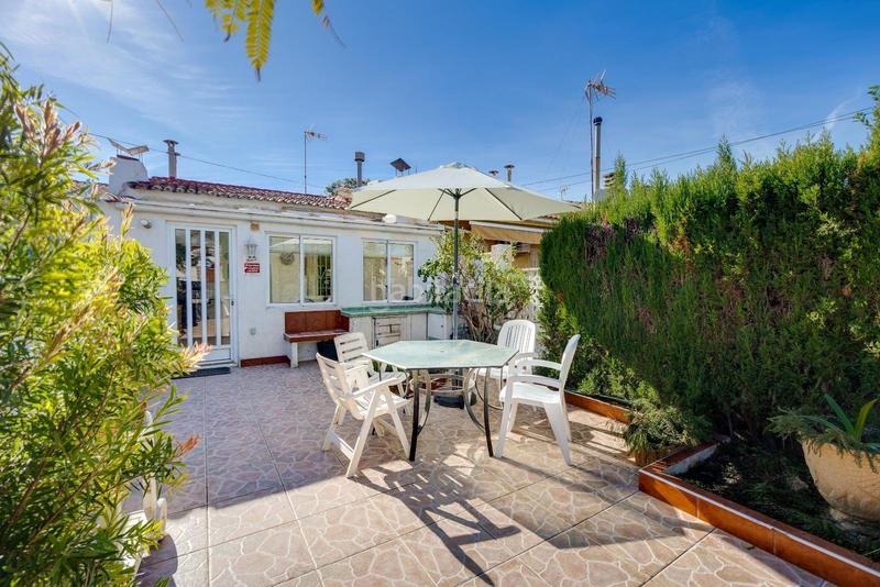 Foto 8385f1b5-36df-4a87-8196-6960d2428242. Chalet in nueva Torrevieja Torrevieja