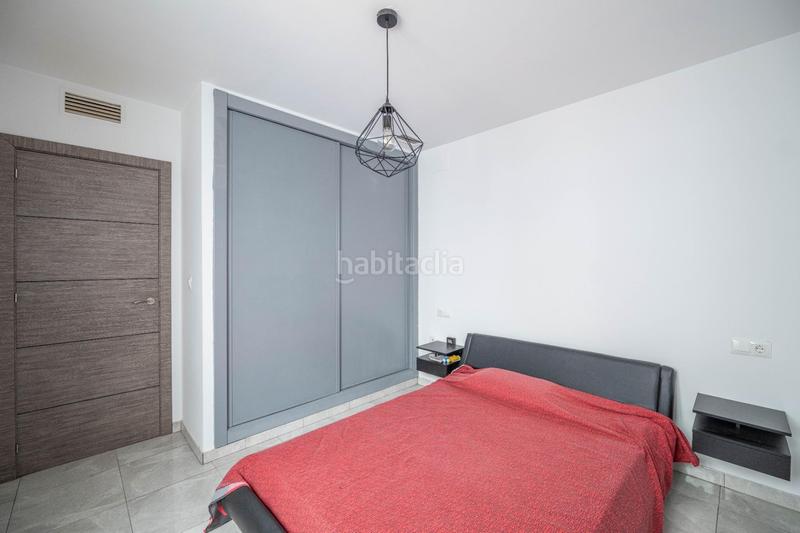 Foto 58f80ed1-6191-466c-8651-a9b72b684ea9. Flat with heating pool in Atarfe