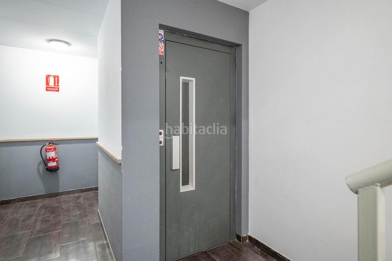 Foto 6b8ea3e4-70cd-46cc-b2df-c3717e709d1d. Flat with heating pool in Atarfe