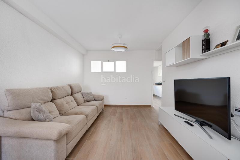 Foto 872d3bed-108a-43d9-ba07-15cc624a8a46. Appartement in Zona Playa de los Locos Torrevieja
