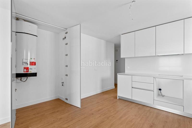 Foto b6bb3597-eea9-4e1e-b68f-e7a46f4c9562. Apartamento en Los Almendros Orihuela