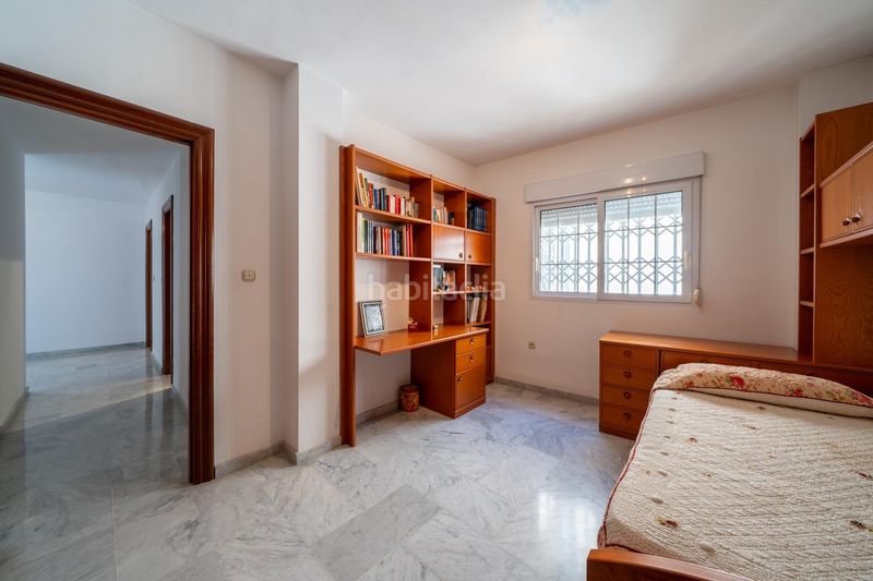 Foto d9066e84-c981-448f-aab5-f8b3b53a22a2. Àtic a Motril ciudad Motril