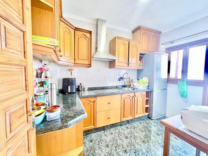 Foto 4cdd9f14-a24c-423e-86c4-fe3ca28bbfd4. Pis amb aparcament a Centro Salobreña