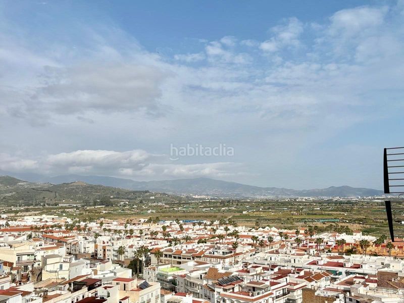 Foto a0cf3685-138a-4c6c-870d-f3dc283a5f64. Pis amb aparcament a Centro Salobreña