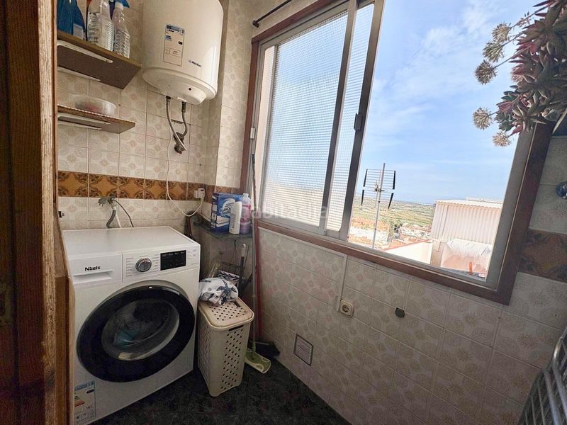 Foto c2e22da3-060f-4337-9ba3-0663d2641c4d. Pis amb aparcament a Centro Salobreña