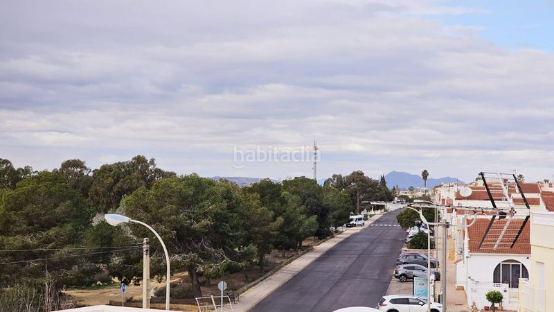 Foto a133f93b-abe5-49b3-a8ad-c7f92a38c774. Casa a Zona Carrefour - Urbanizaciones Torrevieja