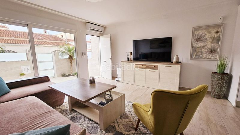 Foto ef7eb989-4729-4029-824a-ae7ee4908e84. Casa a Zona Carrefour - Urbanizaciones Torrevieja