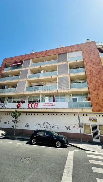 Foto 4030862b-5cdf-40da-9643-e1540a1e7932. Apartament amb aparcament a Centro - Muelle Pesquero Torrevieja