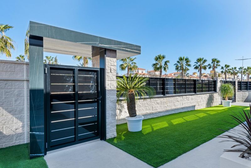 Foto 38b05961-ab04-44c1-919c-0cac68e41e87. Xalet amb aparcament piscina a Algorfa