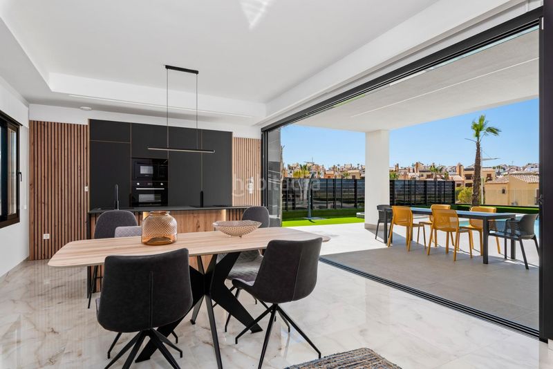 Foto d9ea6416-0127-495a-b07b-b9b18b5a82c9. Xalet amb aparcament piscina a Algorfa