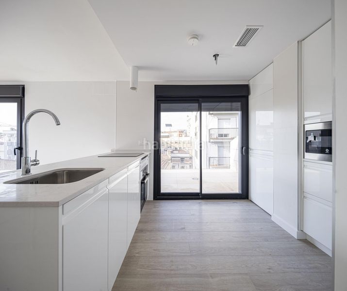 Foto 27bbd7d2-a46c-42fd-b1ed-4730df6a1526. Àtic amb aparcament a San Nicolás Murcia