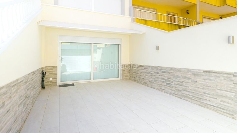 Foto 3d79925d-c8ea-47ef-9739-e006ab307544. Casa adossada amb calefacció aparcament piscina a Torrevieja