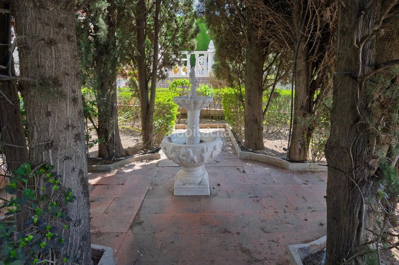 Foto a5c2259c-fa4e-47ab-a559-5016387ef640. Xalet amb aparcament piscina a Padul