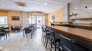 Lloguer Local Comercial  Calle patricio zammit. Traspaso local restaurante  cafeteria