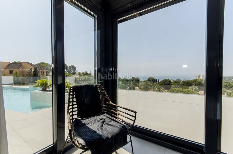 Foto 018720fd-c827-4cb3-a2f4-080f6efbe903. Xalet amb aparcament piscina a Campoamor Orihuela