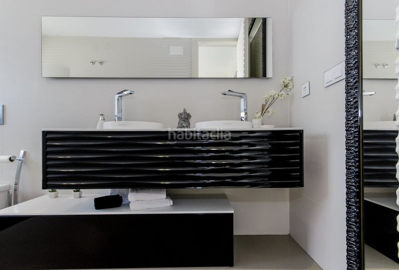 Foto 2966cdcb-74d7-430c-8d18-ddbdd40bdbd5. Xalet amb aparcament piscina a Campoamor Orihuela