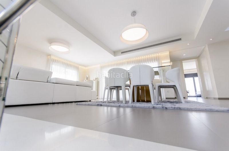 Foto bff666f0-2c85-4da6-852b-985d2f4fbb73. Xalet amb aparcament piscina a Campoamor Orihuela