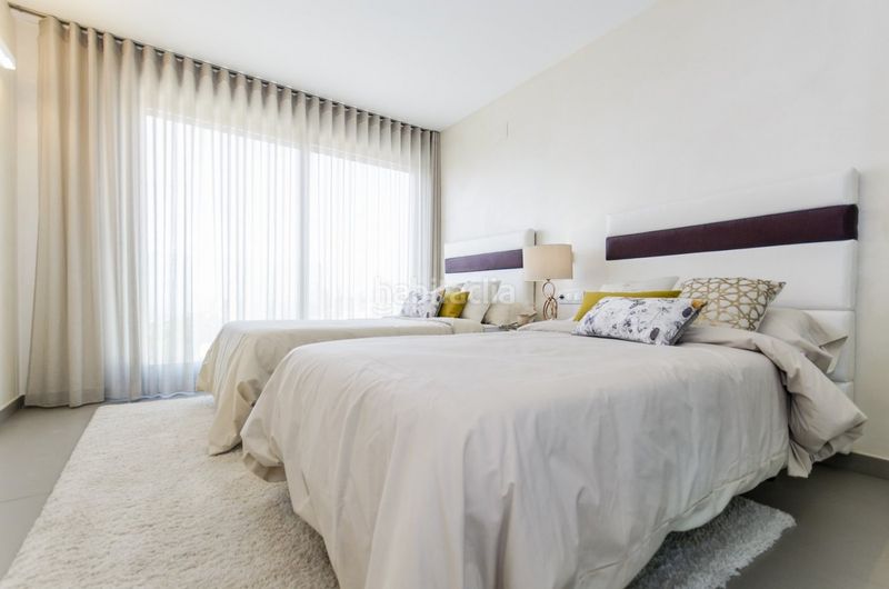 Foto fa92bf9f-17f9-456f-95b8-1acc2e5b5b46. Xalet amb aparcament piscina a Campoamor Orihuela