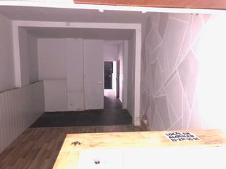 Rent Business premise in Carrer de la costa 43. Local en buen estado.