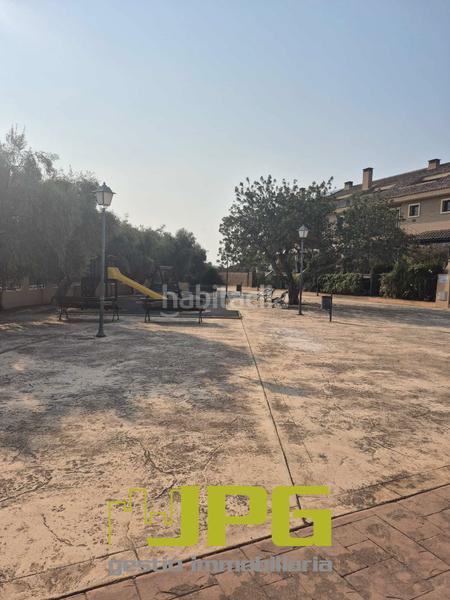 Foto 2a91e470-a684-4bf5-9af7-2d81ad83fc61. Maison jumelée avec parking piscine dans Bellavista-Capiscol-Frank Espinós San Juan de Alicante