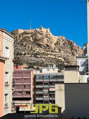 tic en Barrio del Centro. Exclusivo atico en el centro de alicante