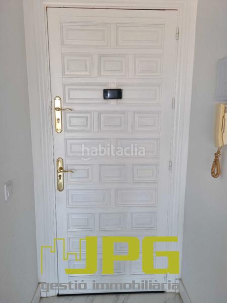 Foto 167aef5f-c9c8-4ea6-883c-054a184cd7b1. Alquiler piso fabulosa vivienda a 600m del mar en Campello (el)