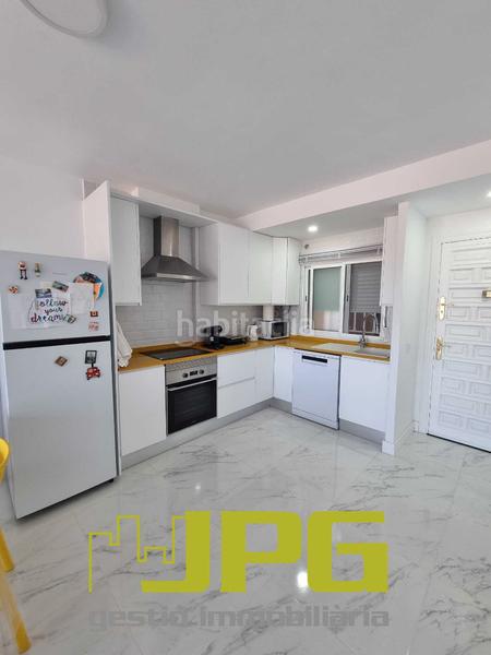 Foto b8e364f5-7179-40e2-914e-88a37a1a70ec. Alquiler piso fabulosa vivienda a 600m del mar en Campello (el)