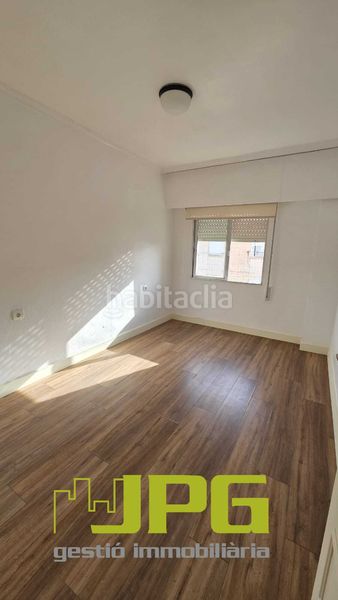 Foto 4cb26c22-84ef-4d59-a29f-50459dde0388. Pis a Centro Mutxamel