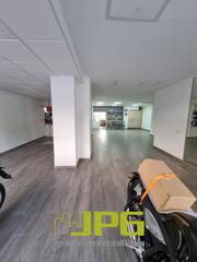 Local commercial  Carrer mosén pedro mena. Exclusivo local comercial en san juan de alicante