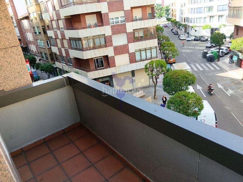 Foto 3f63fd99-51fb-4730-bb0e-1c7619d6ab89. Rent flat with heating parking in Centro Ciudad León