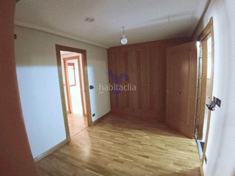 Foto ea38923e-bc93-457b-a518-f358e9ab664a. Rent flat with heating parking in Centro Ciudad León
