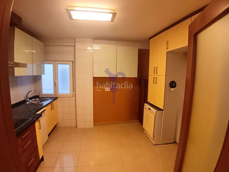 Foto 13b51d87-299a-47f4-ad80-507ce5b5b64d. Apartament amb calefacció aparcament a Centro Ciudad León