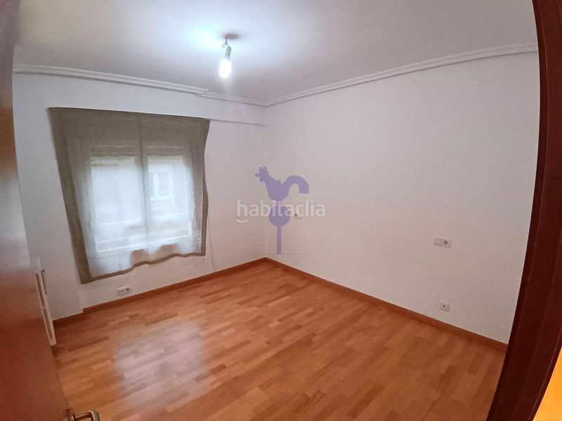 Foto f062bbcb-b689-4fcd-95c5-e8d67c46bae7. Apartament amb calefacció aparcament a Centro Ciudad León