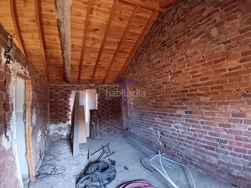 Foto 0267bef3-f835-466f-99ae-7a67c2b0aa88. Casa amb calefacció aparcament a Valverde de la Virgen