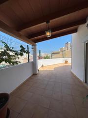 Rent Flat in Plaça dels Patins. Ático con terraza en el centro de palma