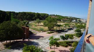 Pis  Avinguda de fenals. 2 habitaciones, soleado a 200m de la playa