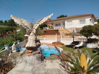 Casa a Carrer verge de montserrat 46. Casa en venta muy bonita en fogars de la selva
