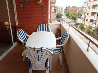 Miete Etagenwohnung in Carrer de les antilles 30. Piso en alquiler solo de septiembre al 25 de junio