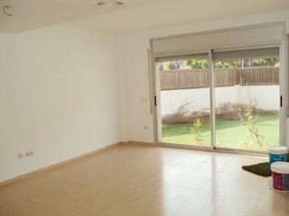 Planta baixa  Carrer de narcís macià i domènech 36. Planta baja en venta fenals, lloret de mar con terraza de 135m2