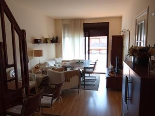 tic a Carrer cienfuegos 9-11. Piso 2 habitaciones soledo + plaza de garage,  fenals