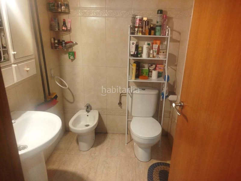 Foto 3229f8ad-6fd7-492c-8eae-aba680aca034. Pis a carrer de francesc pi i margall 5 a Fenals Lloret de Mar