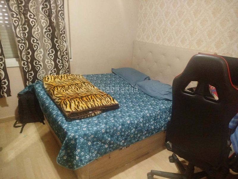 Foto 950a04a0-d8c8-492d-a2f0-3d4bd8351cd6. Pis a carrer de francesc pi i margall 5 a Fenals Lloret de Mar