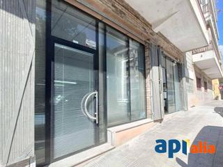Local commercial  Isaac albniz. Exclusiva apialia. local comercial a pie de calle de 240m2 en zo