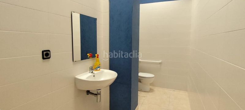Foto f924862e-1036-4a75-b2c2-1c496a140c78. Local comercial a Mollerussa