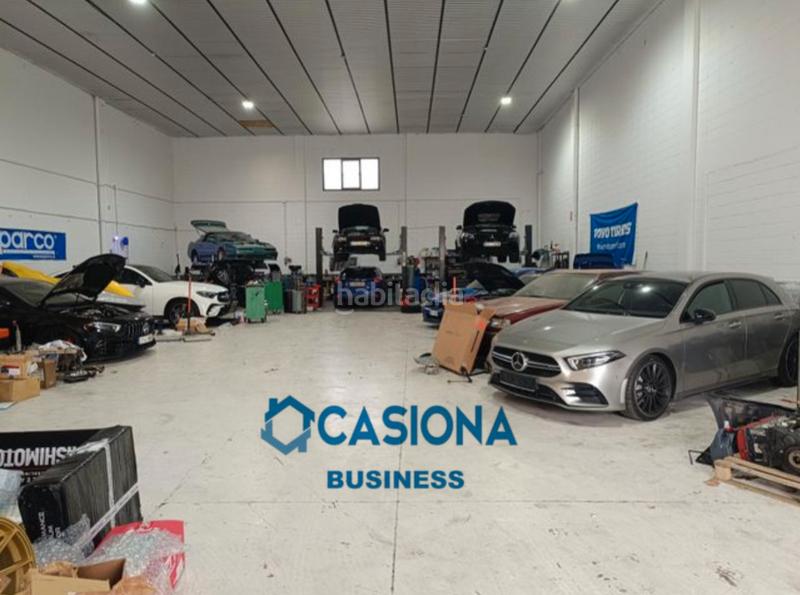 Foto aee2c2aa-74f0-48ae-8250-964b46a0b5a9. Transfer business premise in Zona Industrial Rubí