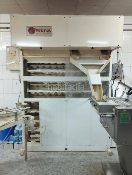 Foto 31bf6040-a10e-421d-a5d8-e1bbf81fe627. Traspàs local comercial a Centre Rubí