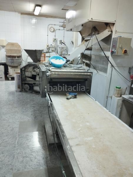 Foto 93a0dea3-a7a8-4698-b499-0146f9efc225. Traspàs local comercial a Centre Rubí