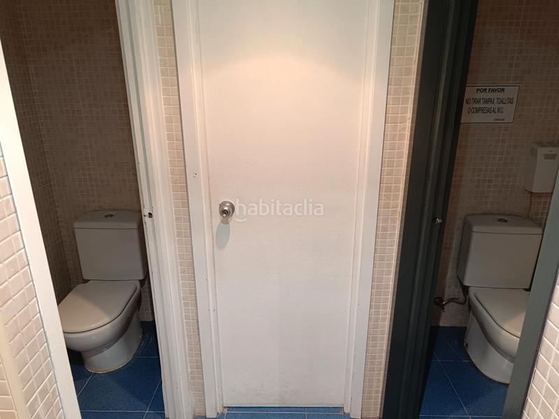 Foto 642e7f12-0739-4e82-9723-e957c8853d7d. Traspaso local comercial se traspasa centro de estetica en rubi en Rubí