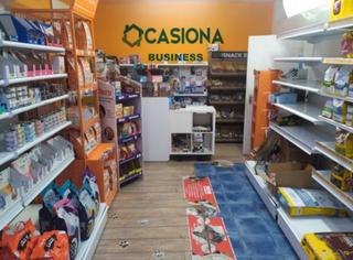 Traspàs Local Comercial a Guinardó. Traspaso tienda de productos para mascotas